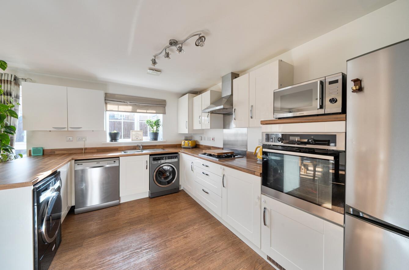 Cae Morfa, Neath, SA10 6EH